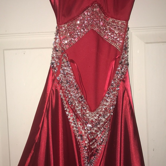 FORMAL DRESS - Picture 4 of 6